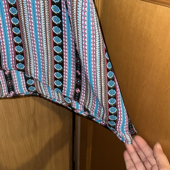 Signature studio Multicolor Sleeveless Top size large new - Picture 3 of 5